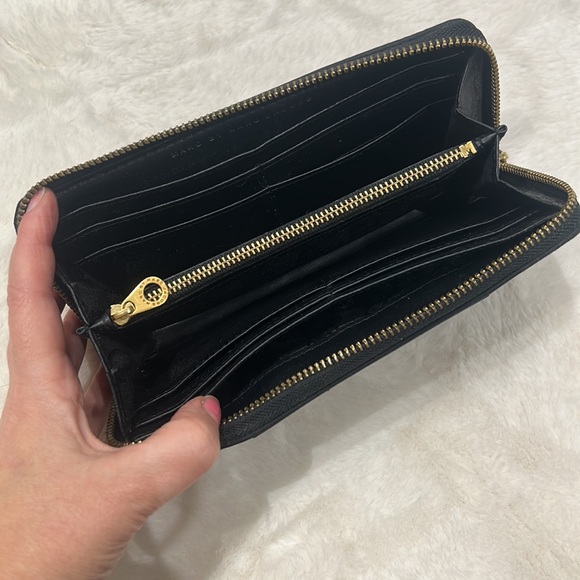 Marc Jacobs Bag & Wallet - Picture 7 of 9